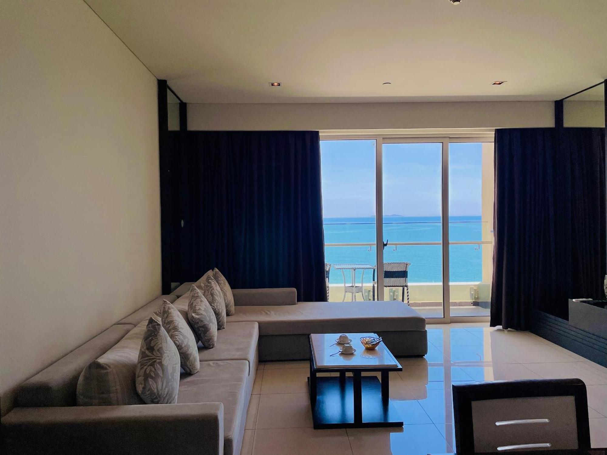The Sea Luxury Нячанг